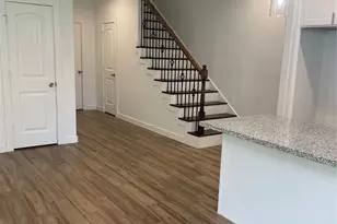 5314 Longmeadow St, Houston, TX 77033 - Photo 9