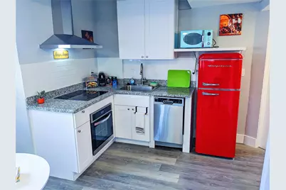 4310 Elsbury Street, Houston, TX 77006 - Photo 3