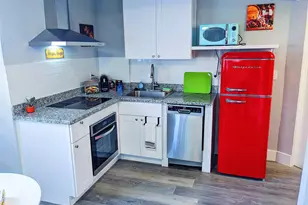 4310 Elsbury St, Houston, TX 77006 - Photo 3