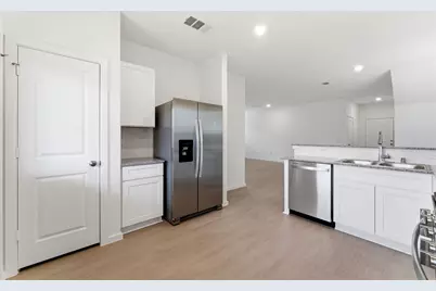 26017 Hampshire Drive, Magnolia, TX 77355 - Photo 9