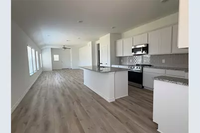 10465 Sugar Mill Drive, Conroe, TX 77306 - Photo 3