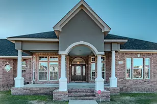 9018 Water Point Dr, Beach City, TX 77523 - Photo 5