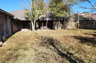 4401 Kitty Chapin Ave, Orange, TX 77632 - Photo 11