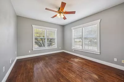 2101 Lawrence Street, Houston, TX 77008 - Photo 11
