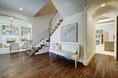 5610 Lynbrook Drive, Houston, TX 77056 - Photo 9