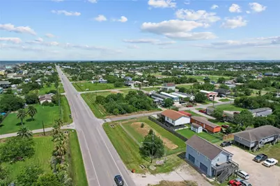 202 19th Street, Dickinson, TX 77539 - Photo 3