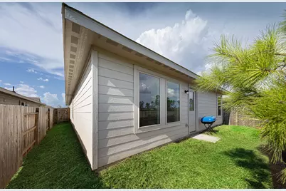 2430 Ridge Oak Drive, Conroe, TX 77301 - Photo 37