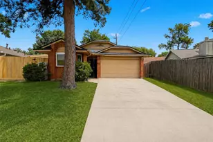 9114 Golden Sunshine Dr, Houston, TX 77064 - Photo 1