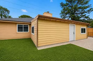 9114 Golden Sunshine Dr, Houston, TX 77064 - Photo 13