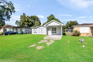 208 Preston St, La Marque, TX 77568 - Photo 3