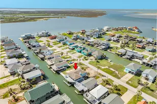 247 Schooner Dr, Freeport, TX 77541 - Photo 5