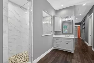 901 Longmire Rd, Conroe, TX 77304 - Photo 35