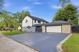 15302 Falling Creek Dr, Houston, TX 77068 - Photo 3