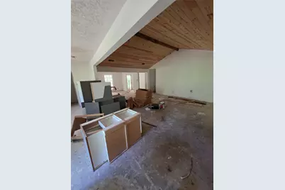 9739 Lakeview Drive, Houston, TX 77365 - Photo 11