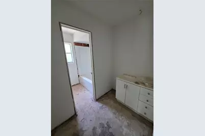 9739 Lakeview Drive, Houston, TX 77365 - Photo 17