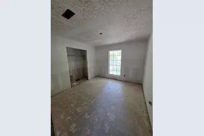 9739 Lakeview Drive, Houston, TX 77365 - Photo 15