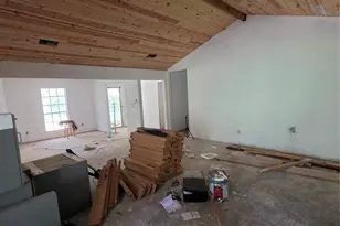 9739 Lake View Dr, Houston, TX 77365 - Photo 13
