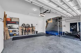 423 Round Top St, Webster, TX 77598 - Photo 37