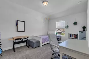 423 Round Top St, Webster, TX 77598 - Photo 33