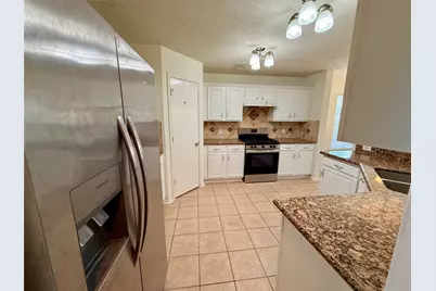 147 N Vesper Bend Circle, The Woodlands, TX 77382 - Photo 7