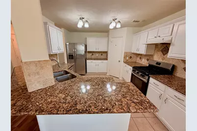 147 N Vesper Bend Circle, The Woodlands, TX 77382 - Photo 15