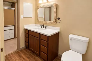 8225 Kingsbrook Rd, Houston, TX 77024 - Photo 5