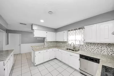 9607 Crail Drive, Spring, TX 77379 - Photo 19