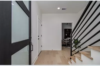 8702 Ojeman Villas Drive, Houston, TX 77055 - Photo 3