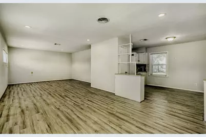 5014 Viking Drive, Houston, TX 77092 - Photo 5