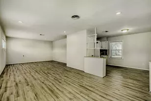 5014 Viking Dr, Houston, TX 77092 - Photo 5