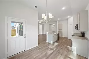 511 Johnson St, Dayton, TX 77535 - Photo 9