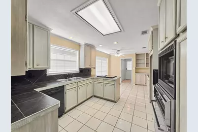3910 Cypress Point Drive, Beaumont, TX 77707 - Photo 27