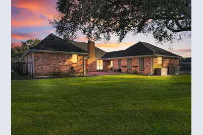 3910 Cypress Point Drive, Beaumont, TX 77707 - Photo 3