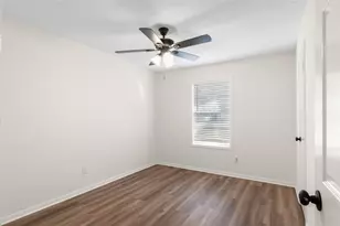 907 Avenue B, Sweeny, TX 77480 - Photo 19