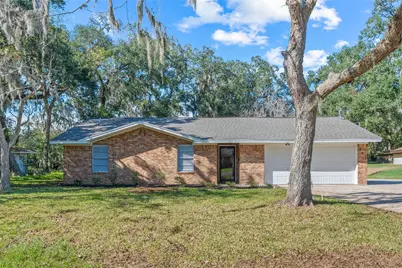 907 Avenue B, Sweeny, TX 77480 - Photo 1