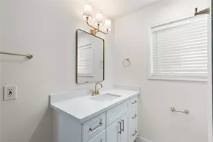 907 Avenue B, Sweeny, TX 77480 - Photo 21