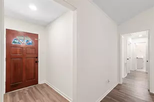 907 Avenue B, Sweeny, TX 77480 - Photo 3