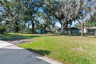 907 Avenue B, Sweeny, TX 77480 - Photo 23