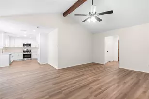 907 Avenue B, Sweeny, TX 77480 - Photo 7