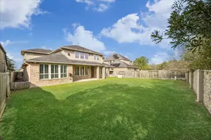 27707 Burnett Hills Ln, Fulshear, TX 77441 - Photo 5