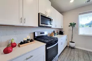 3119 Skyrock Dr, Houston, TX 77063 - Photo 17