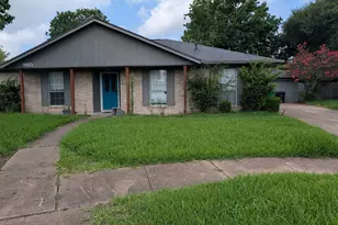 9915 Vera Jean Ct, Houston, TX 77088 - Photo 1