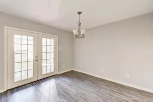 10318 Sommerville Ave, Houston, TX 77041 - Photo 9