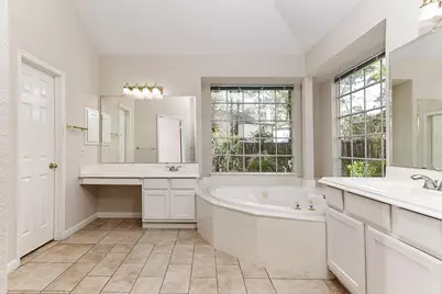 99 N Summer Cloud Drive, The Woodlands, TX 77381 - Photo 25