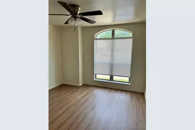 717 N Marshall Lane, Franklin, TX 77856 - Photo 3