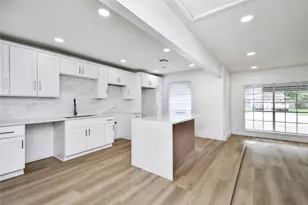 7210 Lumber Jack Dr, Houston, TX 77040 - Photo 11