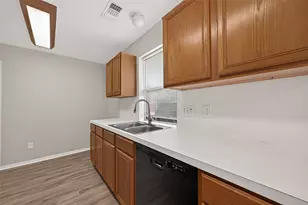 17123 Pecan Acres Dr, Sugar Land, TX 77498 - Photo 9