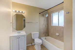 5139 Bungalow Ln, Houston, TX 77048 - Photo 11