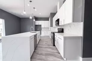 4704 Ward St, Houston, TX 77021 - Photo 3