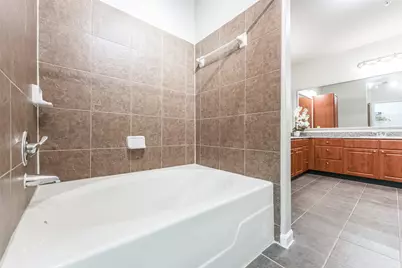 1711 Old Spanish Trail #228, Houston, TX 77054 - Photo 23